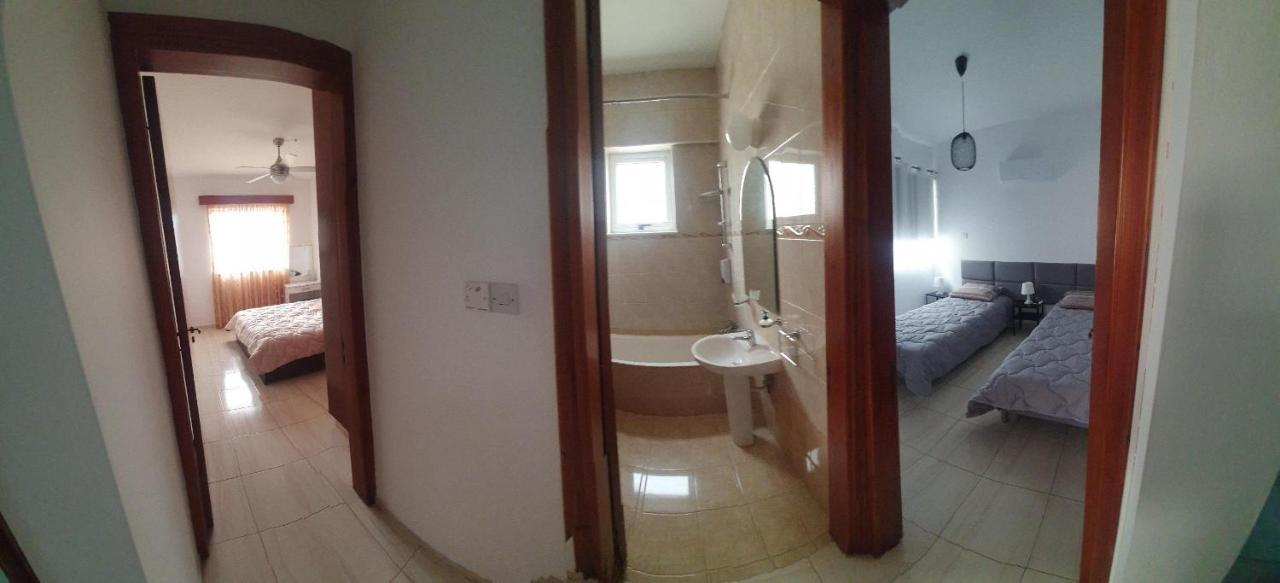 Vasilas Holiday Apartment #2 Larnaca Luaran gambar